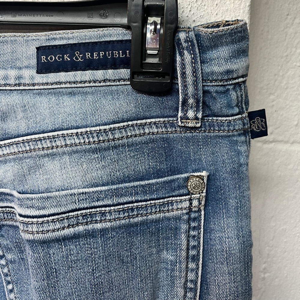 Rock & Republic Blue Straight Leg Jeans Distressed - Picture 4 of 6
